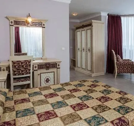 Charming With Shared Pool Near Beach In Apartmán *